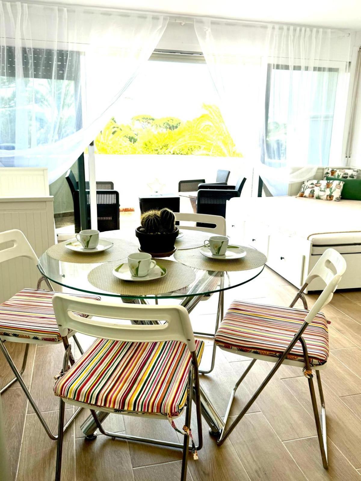 Julia'S Apartment Marbella Exteriör bild